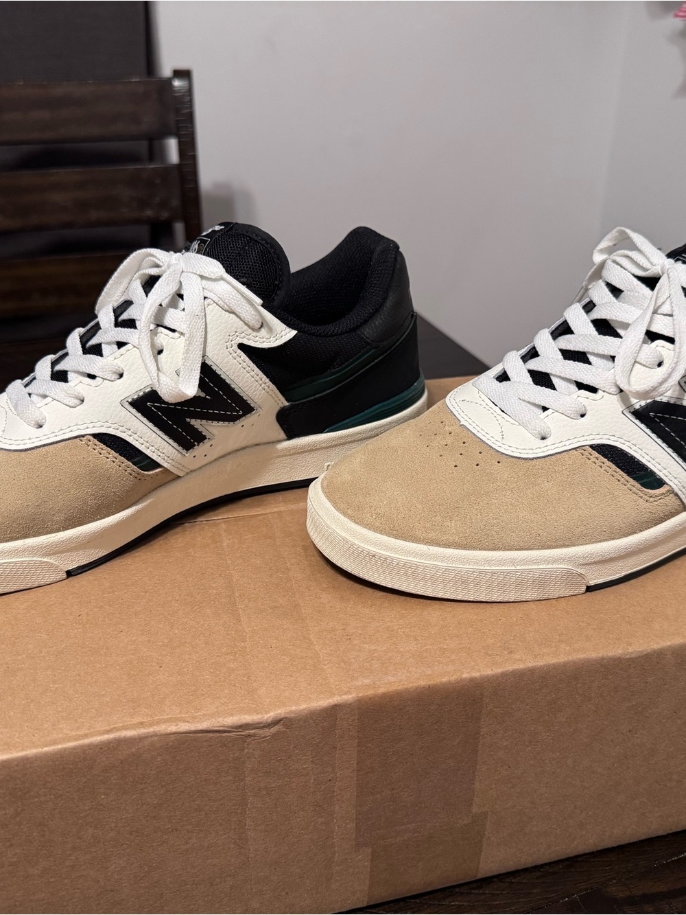 New Balance Men’s Beige, White & Black Suede Low-Top Sneakers